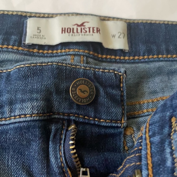HOLLISTER JEAN DISTRESSED JEAN SHORT SHORT 1/2 HEM - Picture 3 of 10